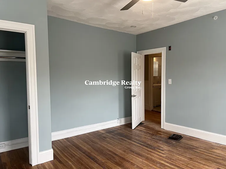 35 Cameron Ave #2T — Photo 14