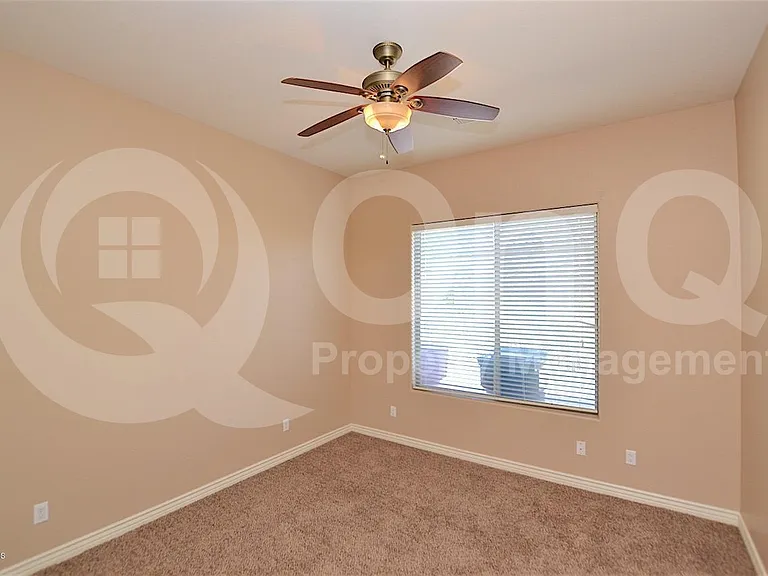 36435 N Porta Nuova Rd — Photo 12