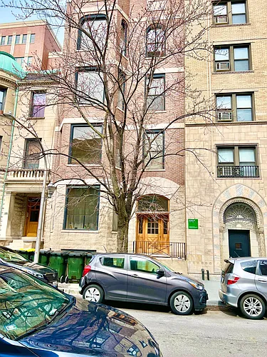 448 W Saint James Pl Photo 1