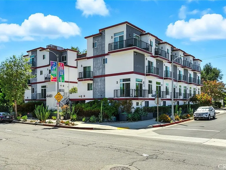 4461 Tujunga Ave #102 — Photo 8