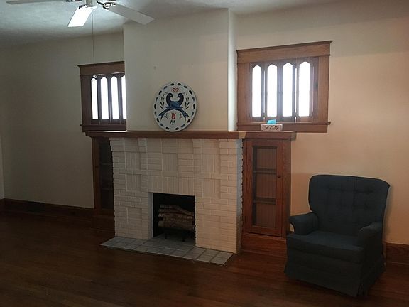 4th image of 146 N Brockway Ave