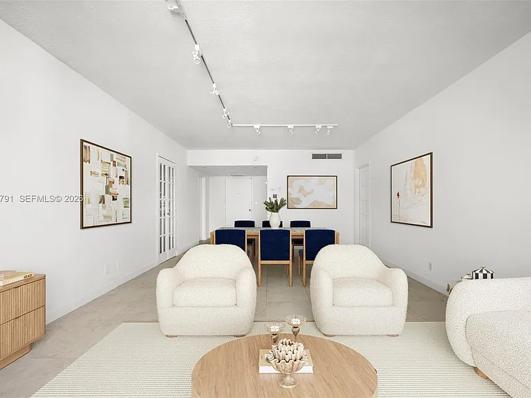900 Bay Dr #1005 — Photo 3