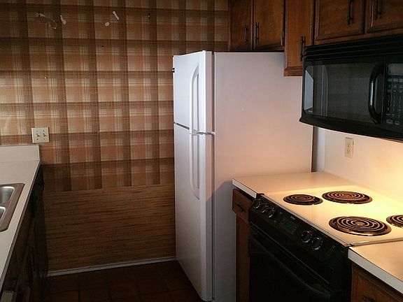 3rd image of 14621 S Padre Island Dr APT J