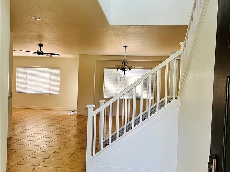 32561 Del Zura — Photo 5