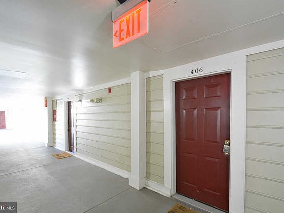 4th image of 1100 Quaker Hill Dr APT 406