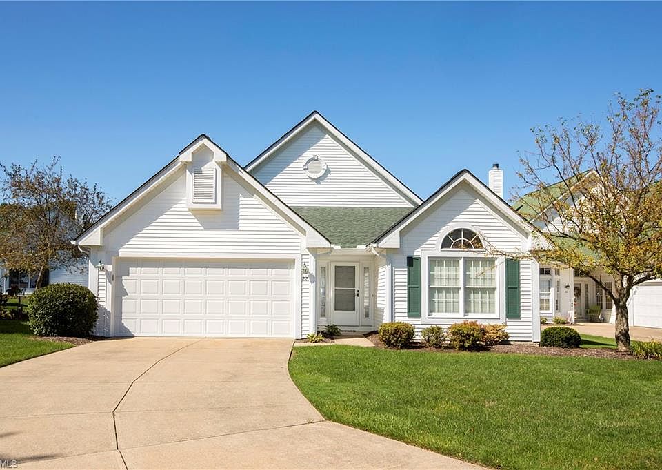 1st image of 22 Golf View Ln
