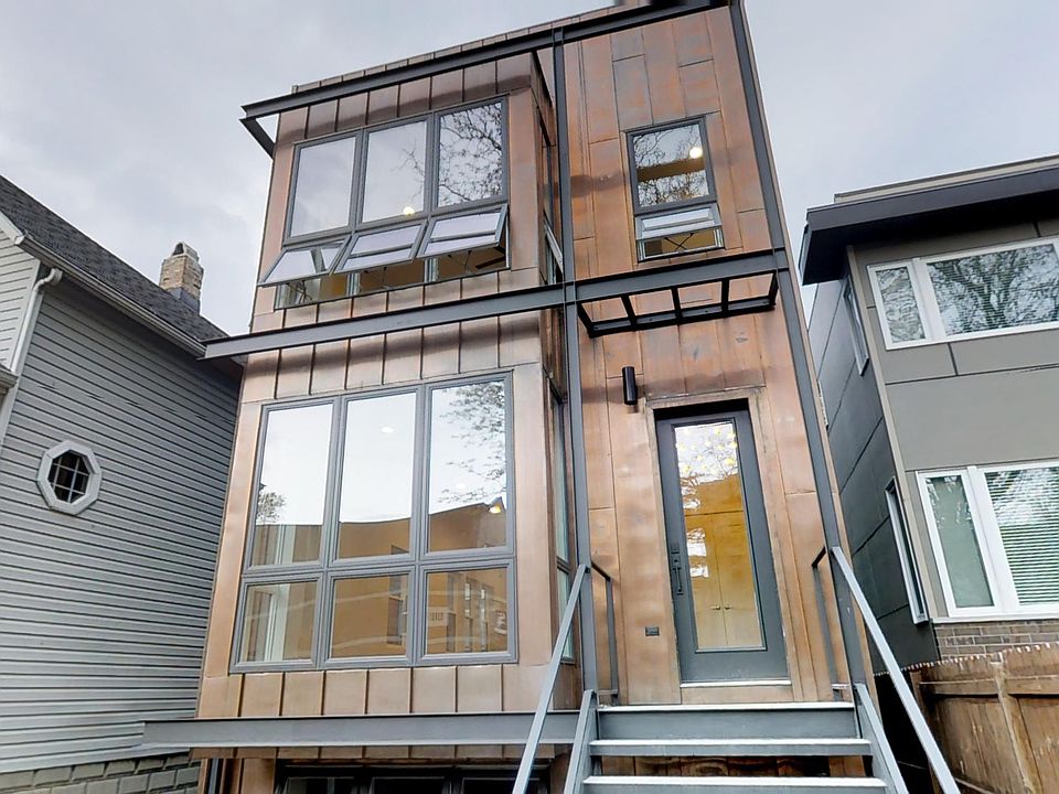 Contemporary custom home 