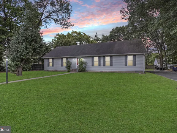 107 Maple St, Laurel, DE 19956