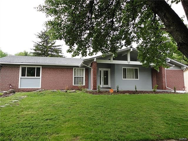 1st image of 7 Blossomwood Ct