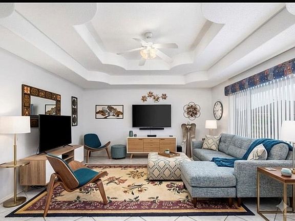 2nd image of 1006 Lake View Dr
