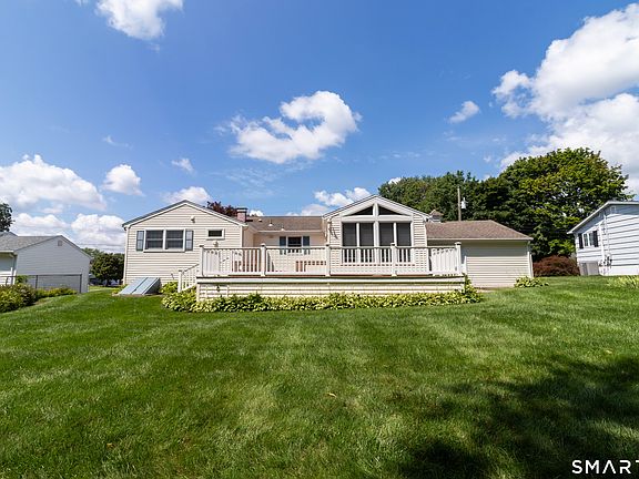 4th image of 39 Candlewood Road