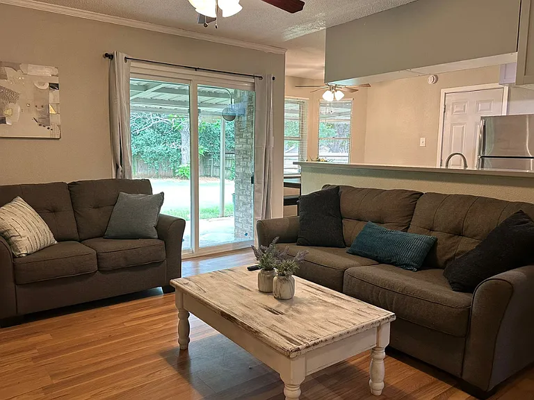 1607 Sagebrush Trl — Photo 11