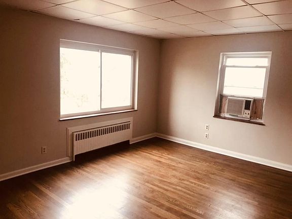 2nd image of 704 Saint Joseph Ln APT 1