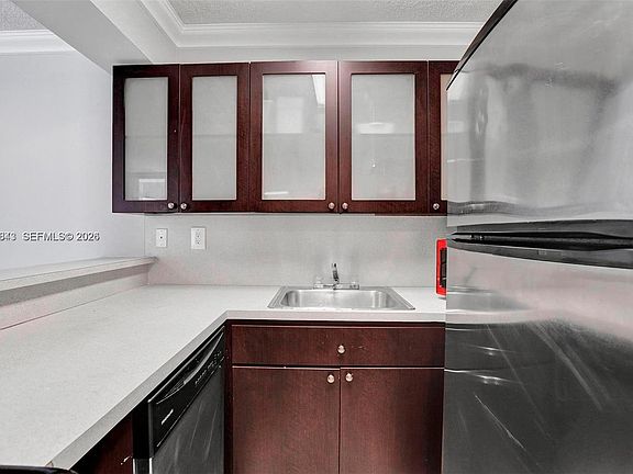 2nd image of 126 SW 17th Rd APT 601