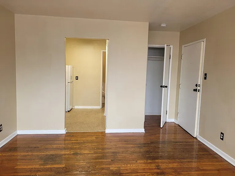 1112 Finley Ave #12B — Photo 1