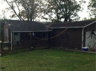 109 Hillview Cir, Spencer, WV 25276