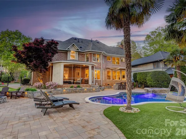 13404 Robert Walker Dr, Davidson, NC 28036