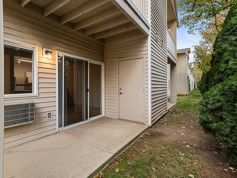 Southwood Park Apartment Homes — Photo 37