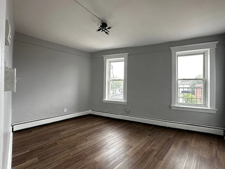1591 Kennedy Blvd #5A — Photo 6