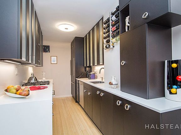 4th image of 315 E 65th St APT 7H