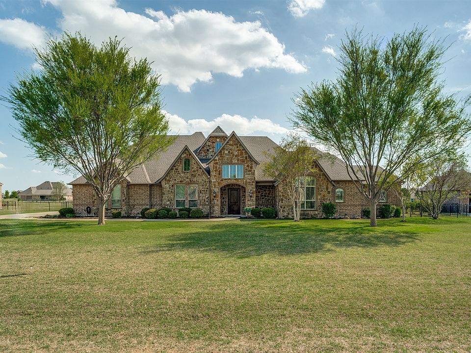 1st image of 1929 Canyon Rd