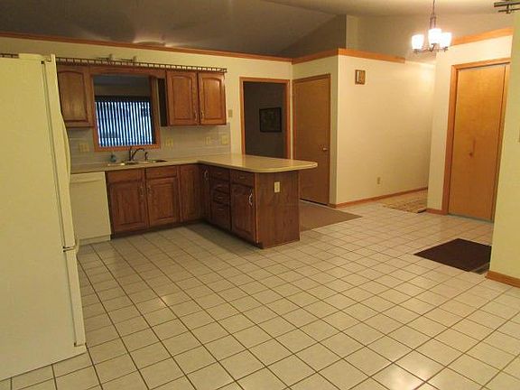 4th image of 386 N 26th St