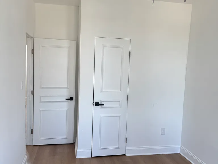 739 N Edgewood St — Photo 6