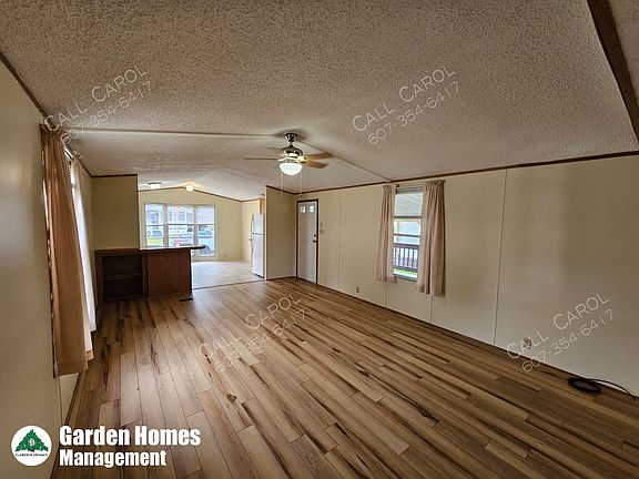 3rd image of 17 Sunnyfield Dr