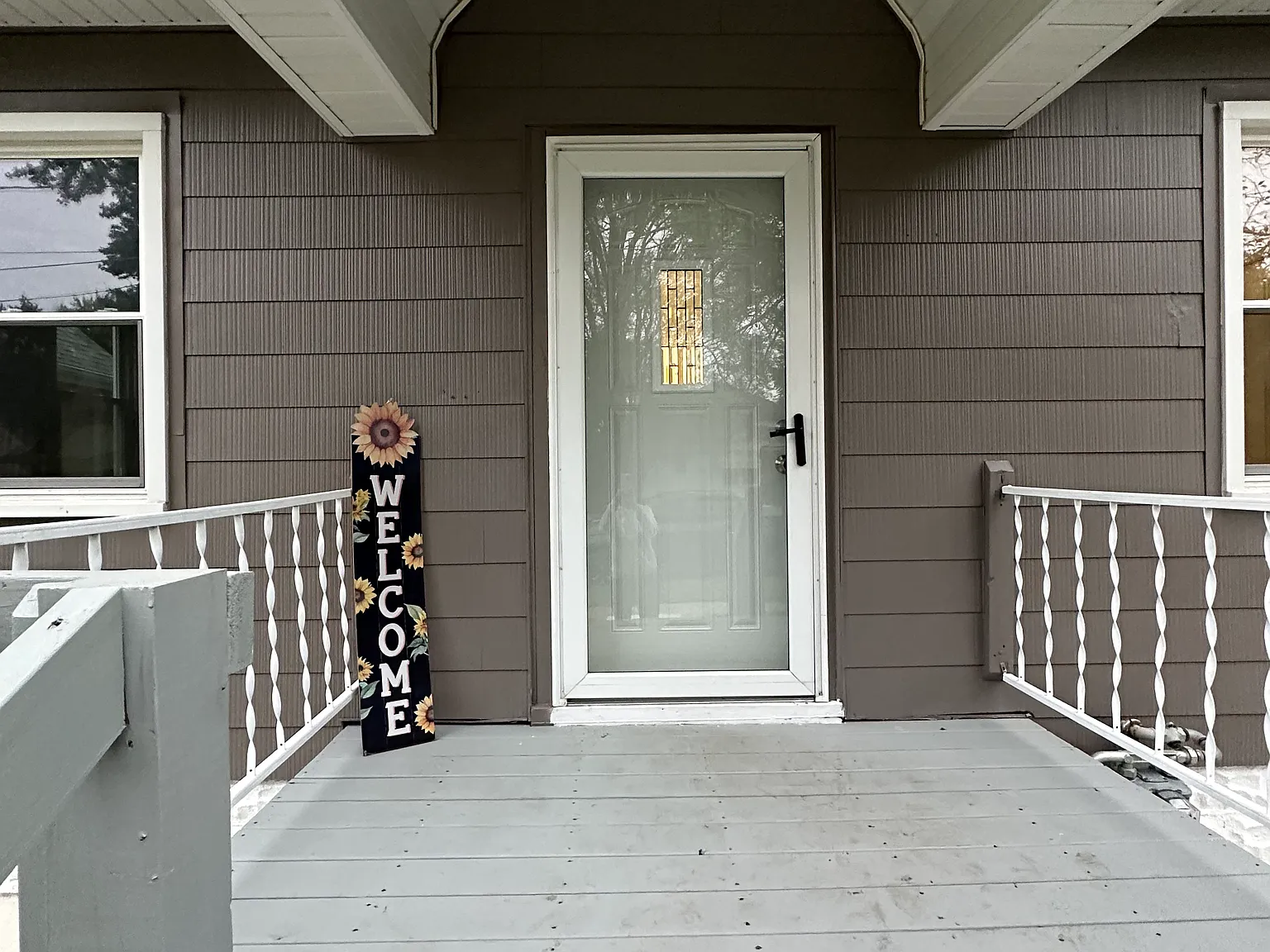 2 bed, 728 sqft, $1,200 — Photo 2