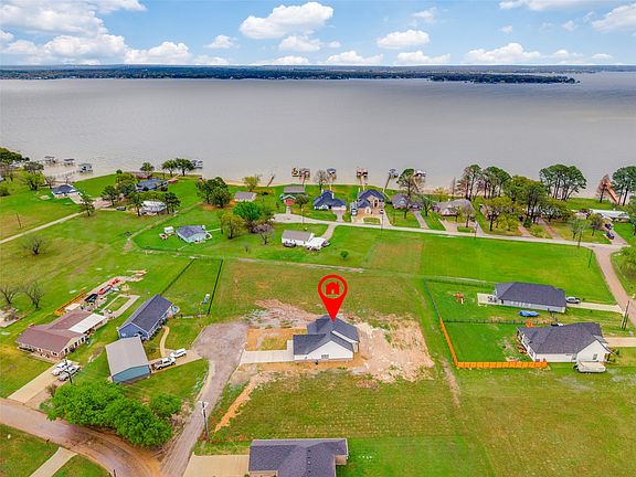 3rd image of 104 Pitchfork Ranch Rd
