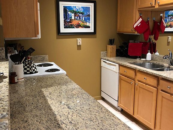3rd image of 345 N La Salle Dr APT 3805
