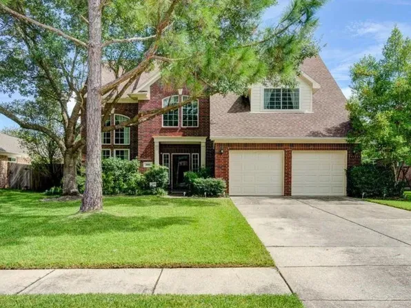 220 McVoy Dr, League City, TX 77573