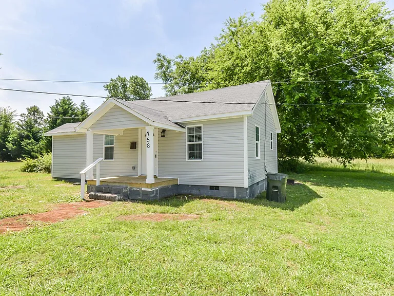 758 Tigler Ct — Photo 4