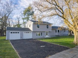 21 Vauxhall Rd, East Brunswick Twp., NJ 08816