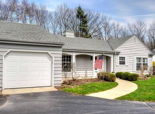 9610 N Orchard Ct, Mequon, WI 53092