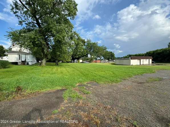 956-958 Russell St, Jackson, MI 49203