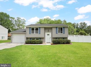 7313 Husky Ln, Springfield, VA 22151