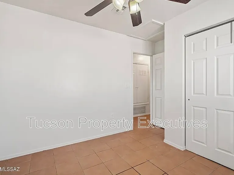 1107 W Sonora St #1 — Photo 22