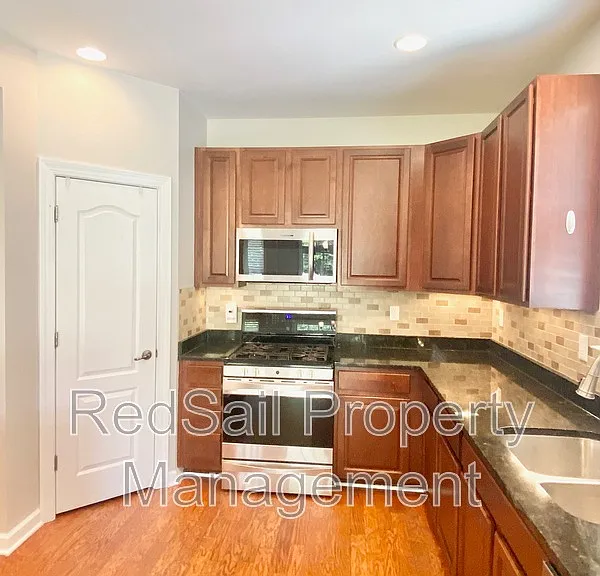 2225 Tuliptree Cir — Photo 12
