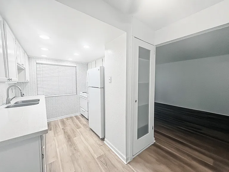 2417 E Campbell Ave #9B — Photo 7