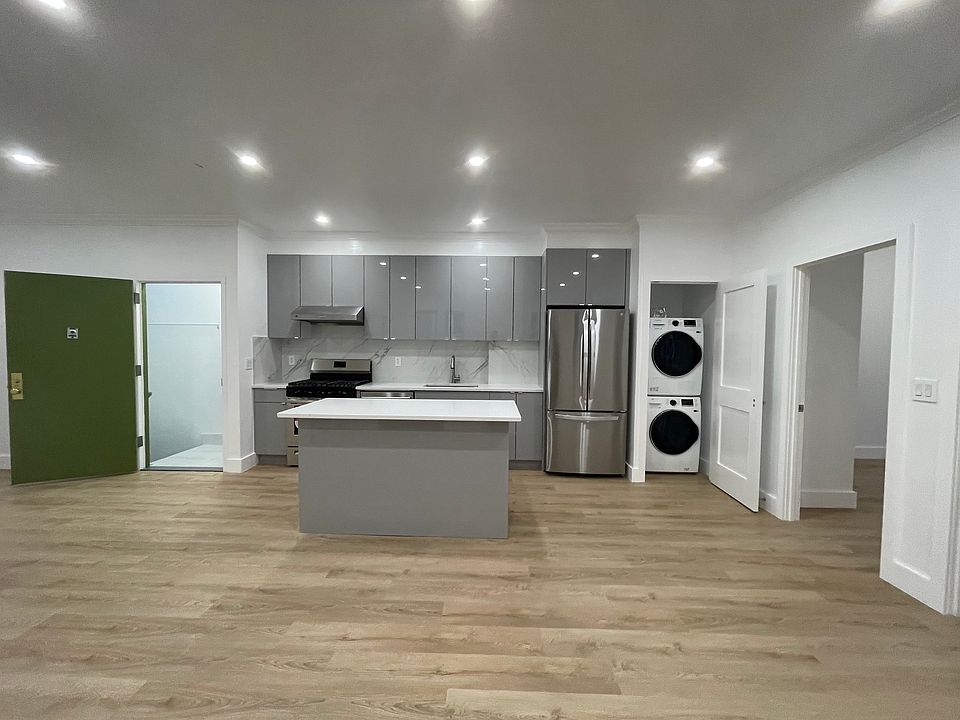 1st image of 4723 38th St #2