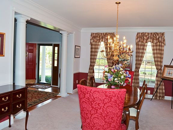 4th image of 1522 Cheltenham Ct W