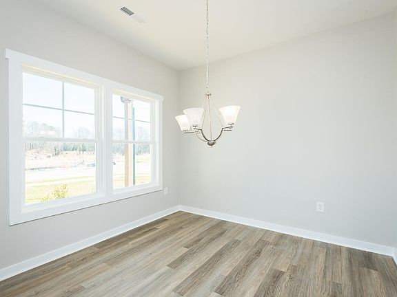 5th image of 1125 Scarlet Oak Rd