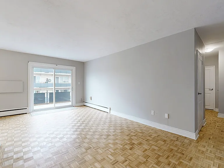 296 Grenfell St — Photo 11