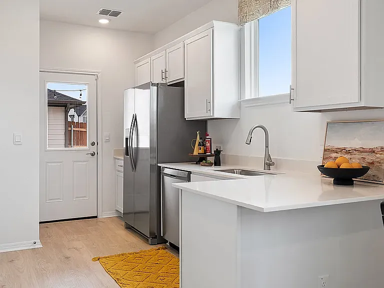 2512 Violet Theo Ln — Photo 15