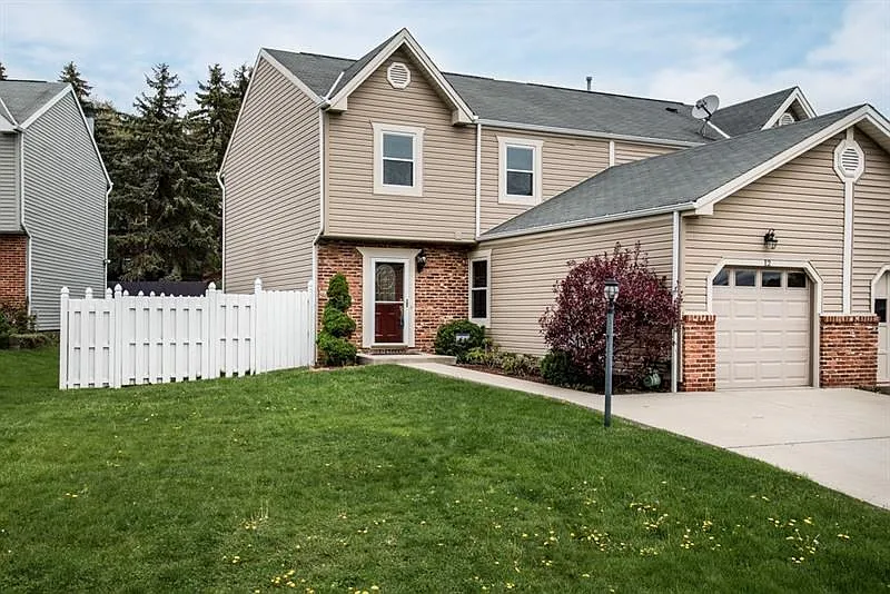 12 Villa Ct photo 1