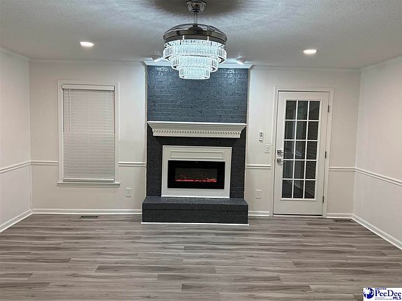 3rd image of 3225 Beechwood Rd