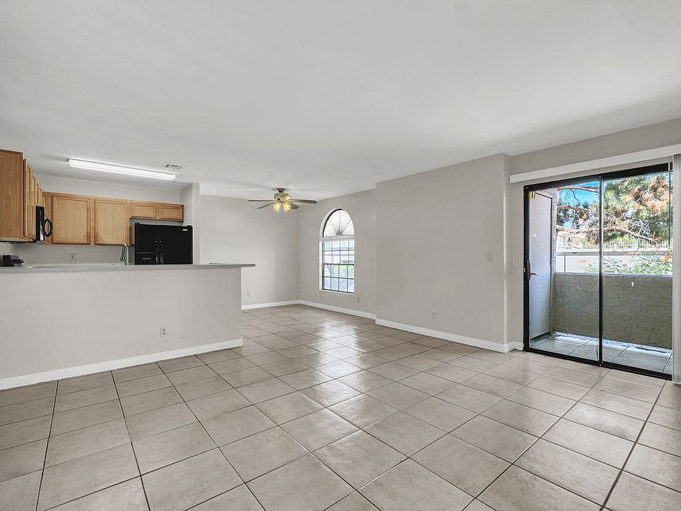 #GuardianRealty 2974 Juniper Hills #102 Las Vegas Condo Rental living room_08072025