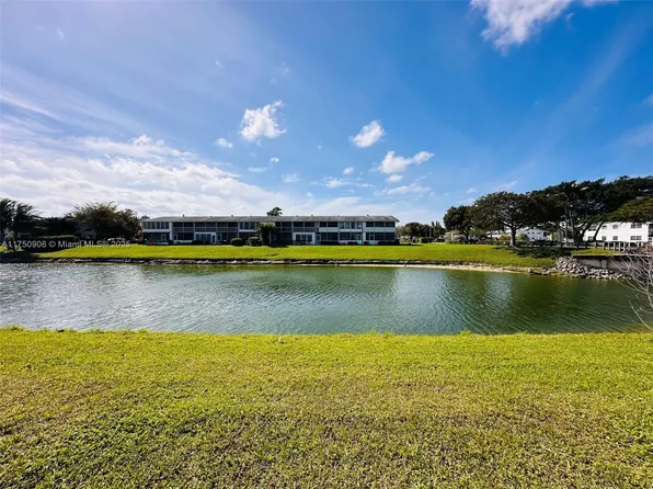 2 Kent St #2-A, West Palm Beach, FL 33417