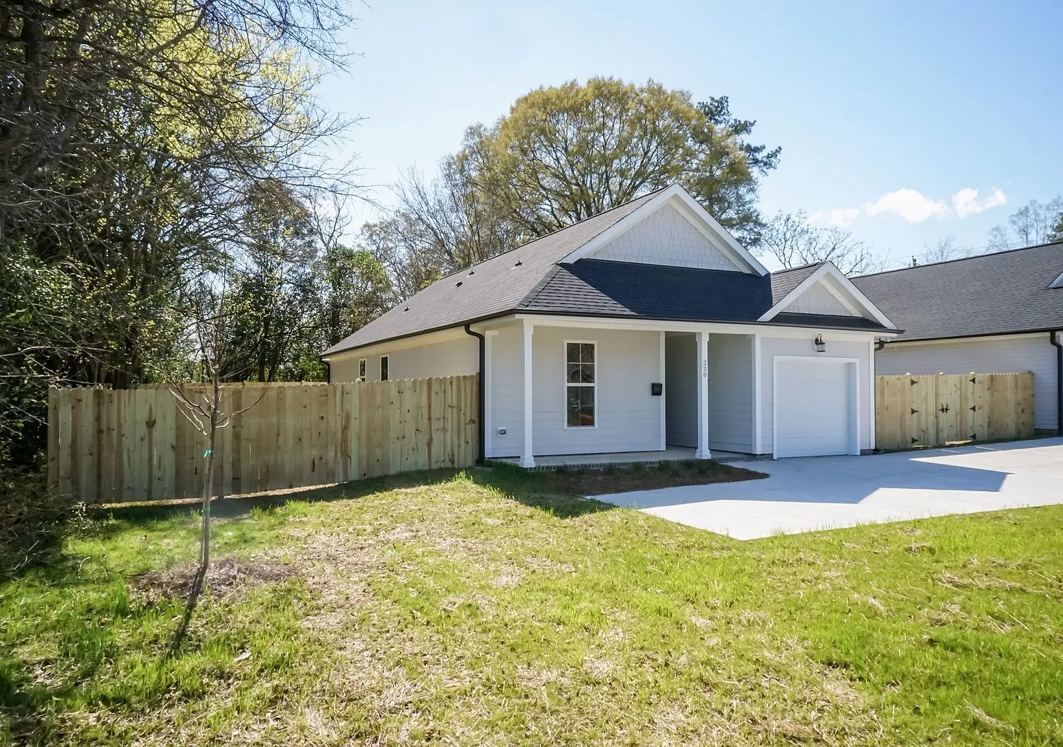 Three Bedroom Home! — Photo 3